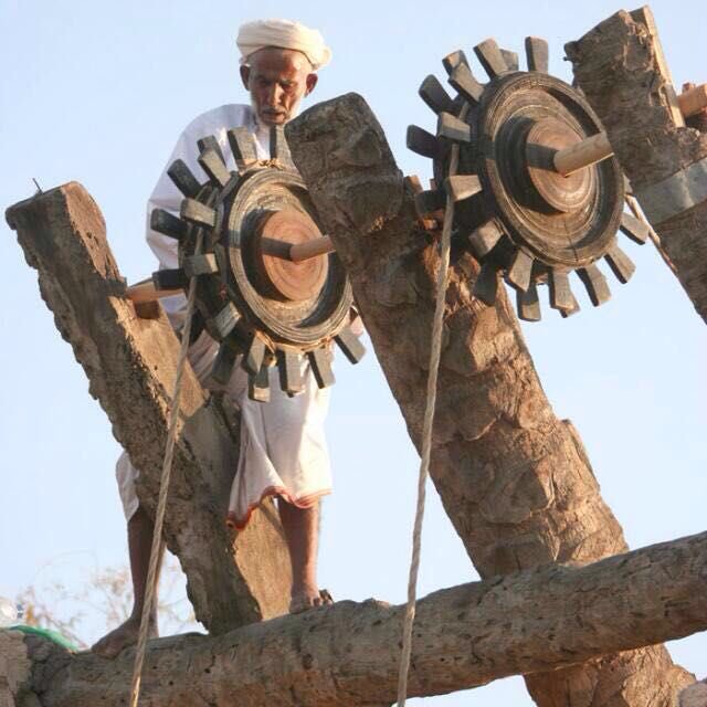 3loomBahla's tweet photo. وفد من المحكمين الدوليين المختصين في المجالات الحرفية من #مجلس_الحرف_العالمي برئاسة الدكتورة غادة حجاوي يزور #السلطنة قبيل الإحتفال ب #يوم_النهضة للتقييم الميداني لترشح #بهلا لنيل لقب مدينة عالمية للحرف

شاركونا بدعم الوسم
#بهلا_مدينة_عالمية_للحرف
#كلنا_بهلا

@PACI_OMAN https://t.co/UWHpaUfCaw