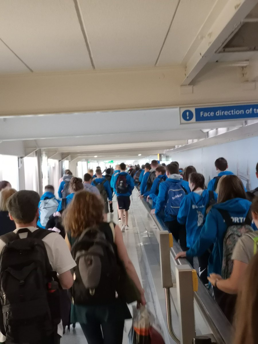 BrickhedTeacher's tweet photo. Boarding time!! #Bluemob #RCCSONTOUR #RCCSUSA2019 #AirplaneModeOn https://t.co/l579ZbJafa