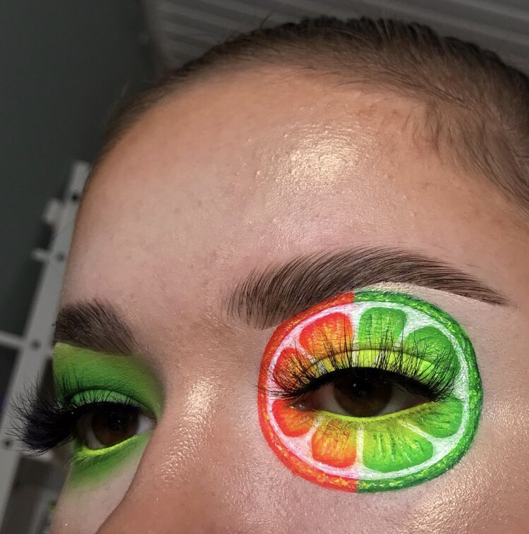 makeupbysarahkm's tweet photo. When people ask me what my favorite fruits are:
~
Inspired by @adelesmakeup https://t.co/aNairi7dp3
