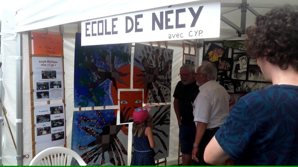 EcoleNecy's tweet photo. L' école de Necy à l'exposition des artistes ! https://t.co/znMTQP2LLP