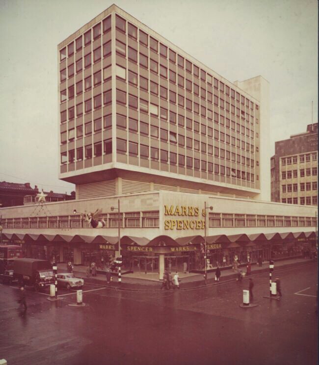 Manchesterpast's tweet image. Who remembers going window shopping ?!

Marks &amp;amp; Spencer’s 1962

Image: M&amp;amp;S company archive
#retail #manchester #arndale #shopping #history #fashion #photography #manchesterpast