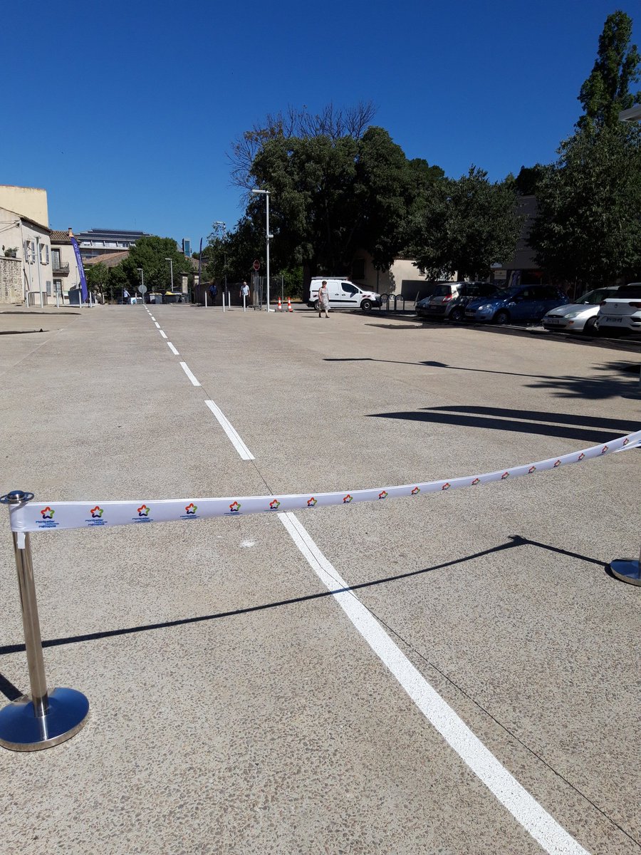 AmisMorgane's tweet photo. Inauguration de l'av. Georges Clemenceau #stjeandevedas par @breysse_thierry et Isabelle Guiraud après les travaux de requalification: sécurité pr tous et valorisation des déplacements doux. montant des travaux : 2 588 000 € @Montpellier3m @Saurel_P https://t.co/jEFRahhU5b