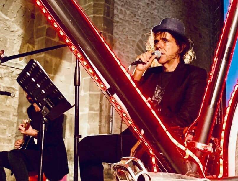 tetesdebois's tweet photo. Le foto del @festivalsole 
“Parola chiave #Mambor”
Basilica dello Spasimo
Con #AndreaSatta e #GiorgioMariaCondemi
Un progetto di @silfix con Patrizia Speciale e Gianna Mazzini
Andrea Satta https://t.co/2NImWOWkXF