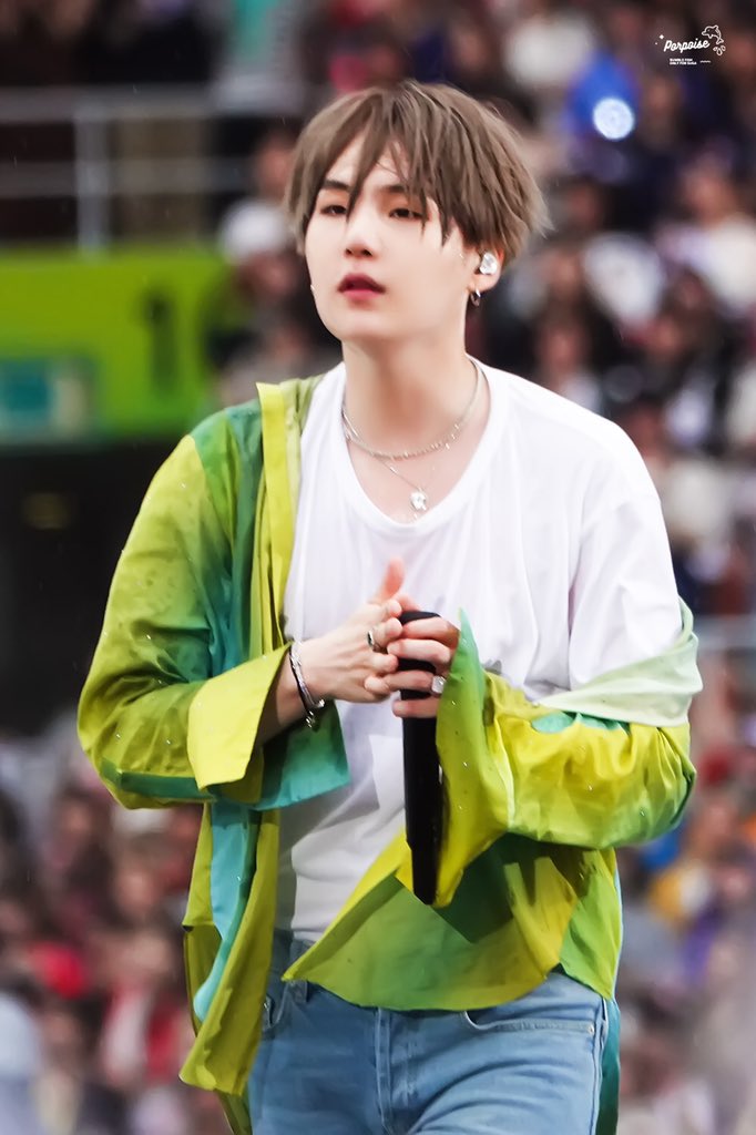 foreverluvueiei's tweet photo. ยุนกิ!!! ช็อตนี้คือ ตาย!!! เป็นลม~
#BTSinShizuoka #SUGA https://t.co/Qr3O2PIzb5
