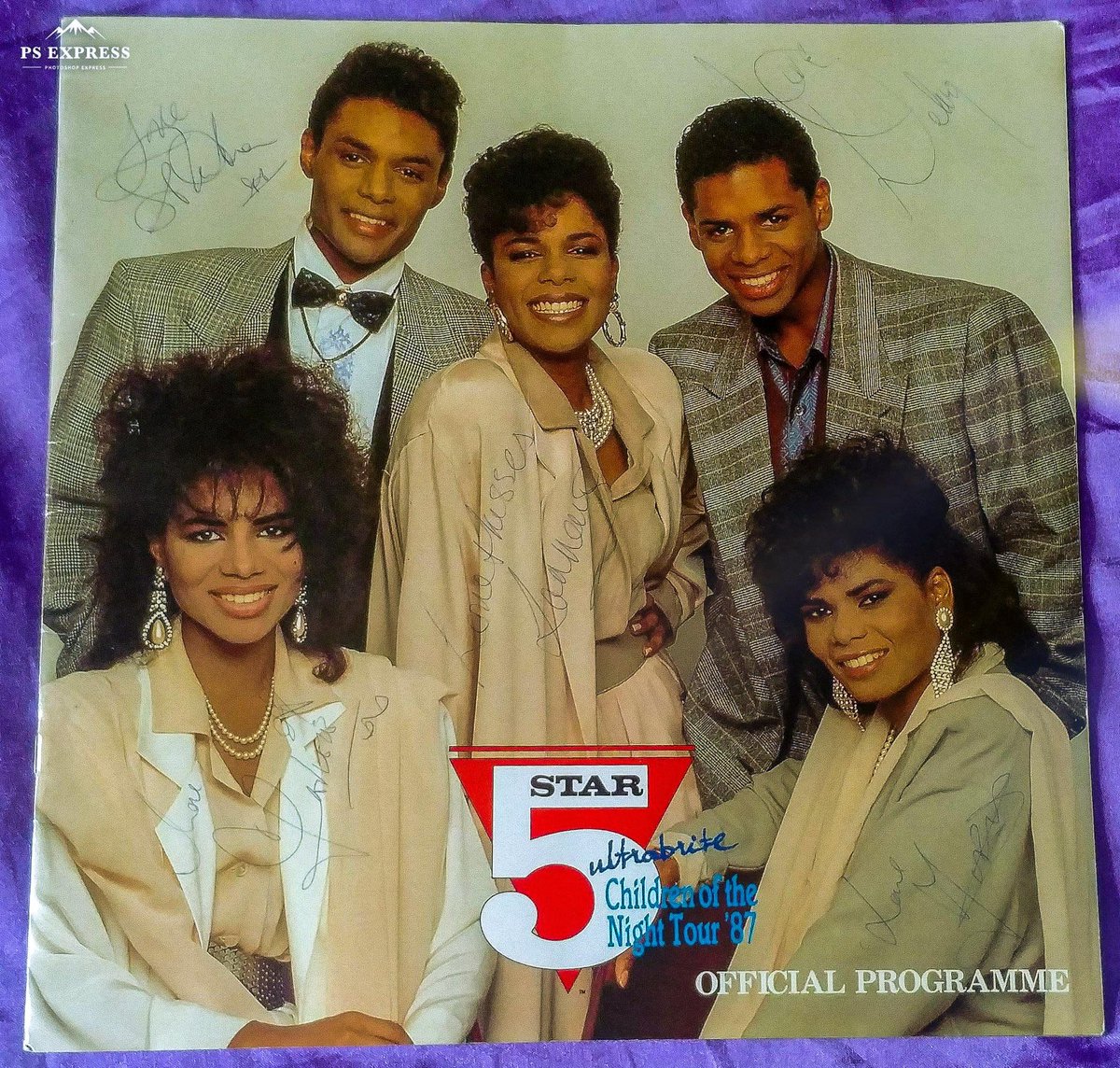 Shay111's tweet photo. @MsDenisePearson. Loved the performance last night @brentwoodfest. Took me back to your 1987 tour when I met you backstage and got my Programme signed.😁 https://t.co/qwseKBHxvX