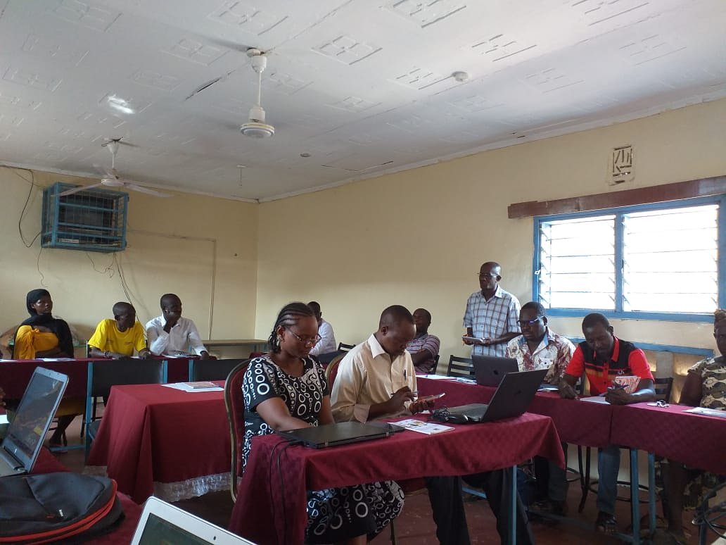 LoogosCancerFDN's tweet photo. Rep' of Director of Medical Services Turkana County Government James Mwangi officially opening the Cancer Education Materials for Patients and Caregivers (CEMPC)Training. Currently on going at Pension hotel,Lodwar.MLCF in partnership with  @MOHTurkana @kenconetwork @gilkristo https://t.co/YhDkNkGCr0