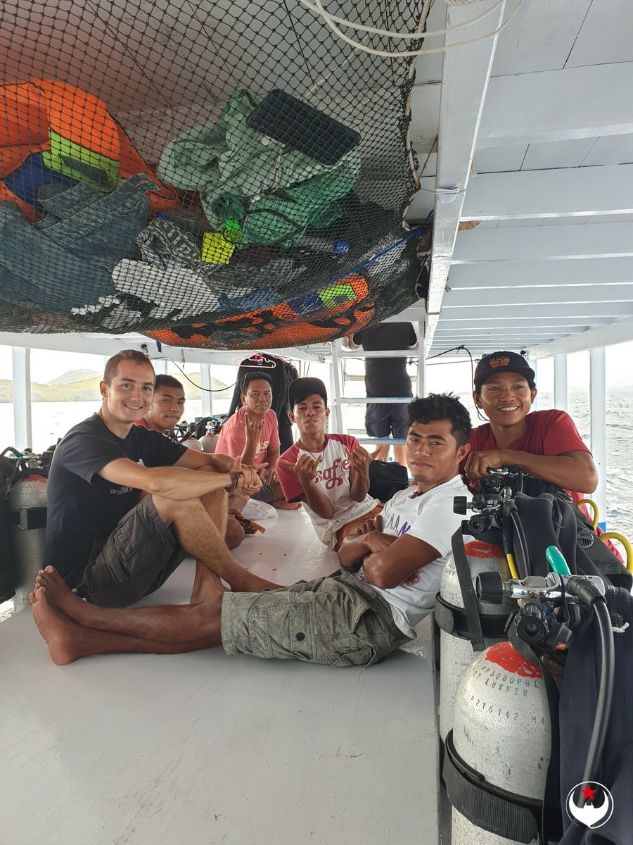 ScubaReps's tweet image. Our team is always on hand to ensure you have an incredible time in the blue. And if you fancy a laugh, they're there for that too. #scubadiving #happy #komodo #scuba