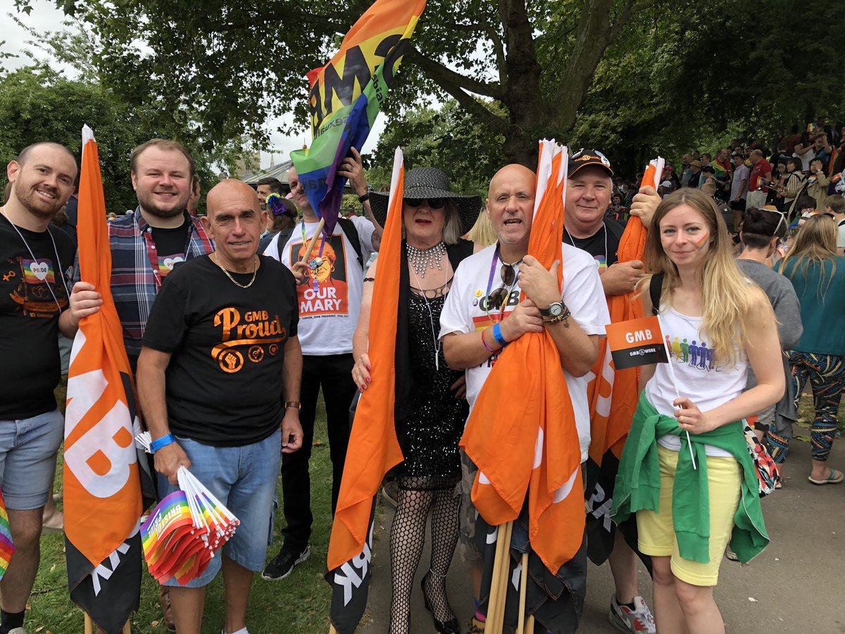 HaywardRowena's tweet photo. Proud to see @GMBWSW at @BristolPride 2019. 

Campaigning for equality. 

@GMBShoutWSW #lgbt 

#pride https://t.co/FrNvcJwqnc