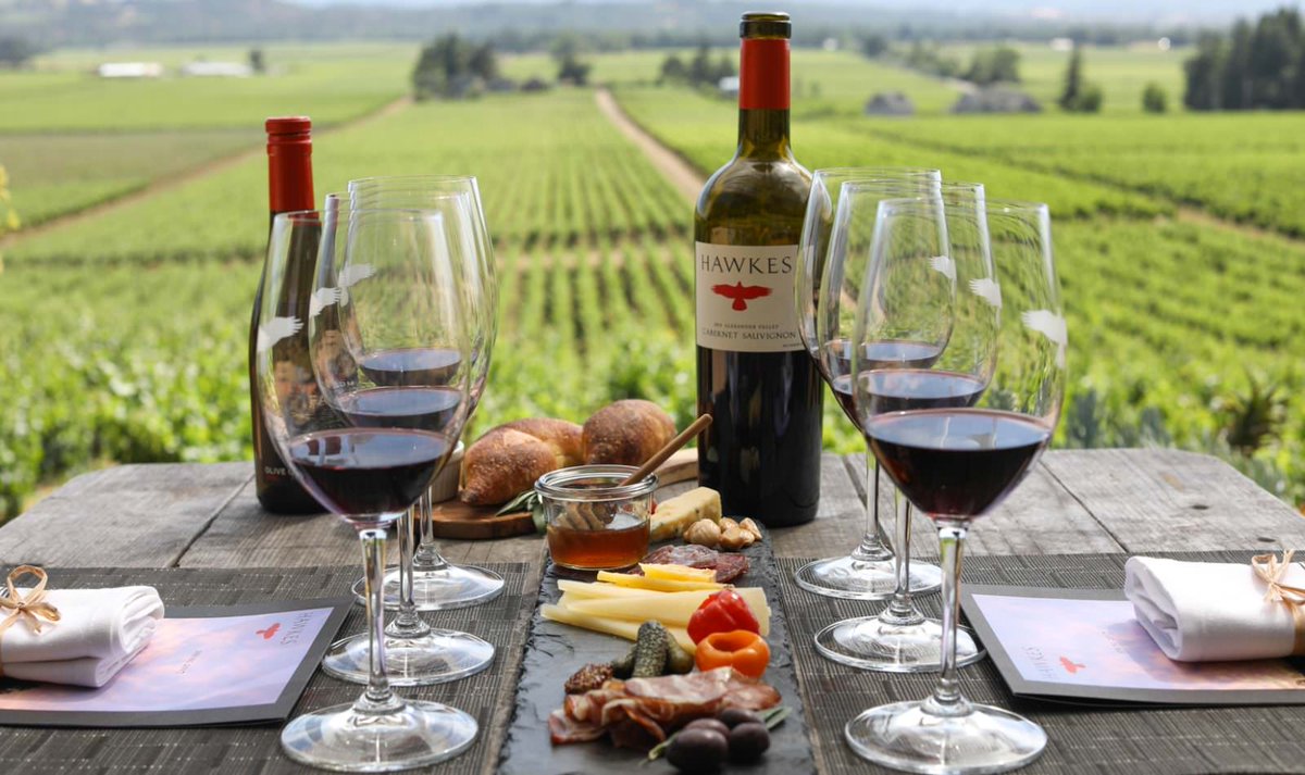 When the #weekend is finally here and the sun is out, we have one dream... #InnesAndMason

#Wine #WineLover #Saturday #WeekendVibes #RedWine #WinePhotography #WineTravel #CellarSelection #BottleOfWine