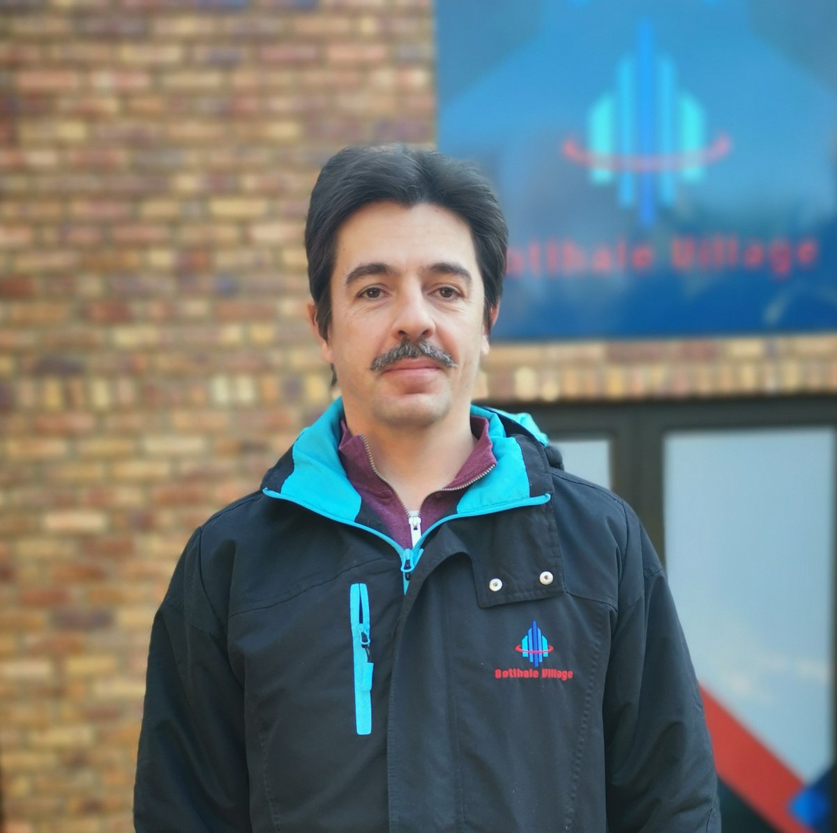 BelgiumCampus's tweet photo. Meet Dr. Friedrich, the new head lecturer at our #research and #innovation centre, Botlhale Village: https://t.co/9FAYDIrALx
He is helping enrich Belgium Campus' curriculum, by further bridging the gap between theory and practice through his lectures. https://t.co/039jwTpAjV