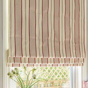 EWBespokeDesign's tweet photo. Stripy fabric for roman blind
#homedecor
#blinds
#allforwindow https://t.co/ypnz0LMMJ8