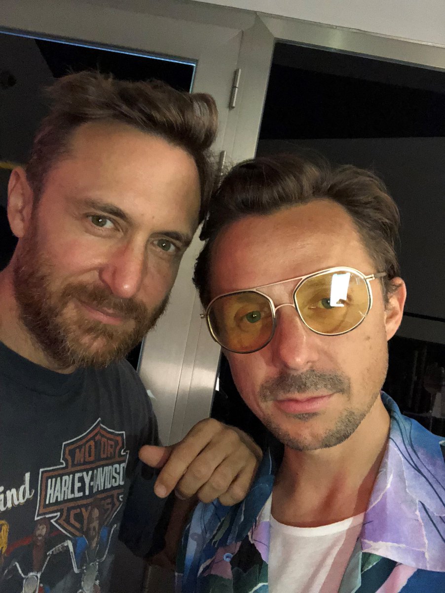 djmagFR's tweet image. Découvrez #ThingForYou, la première collab' entre @davidguetta et @martinsolveig ⬇️⬇️⬇️
djmag.fr/articles/4355-…