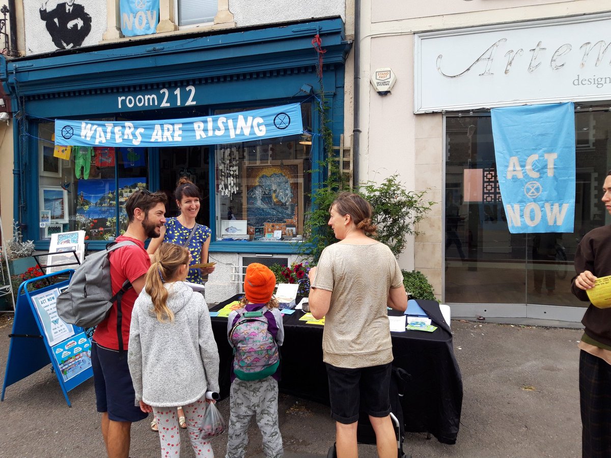 Find out about Extinction Rebellion &amp; actions for next week's #summeruprising <a href="/ExtinctionR/">Extinction Rebellion Global</a> <a href="/XRBristol/">Extinction Rebellion Bristol</a> <a href="/glosrdcentral/">glosrdcentral</a> <a href="/GloucesterRoad/">Gloucester Road</a>