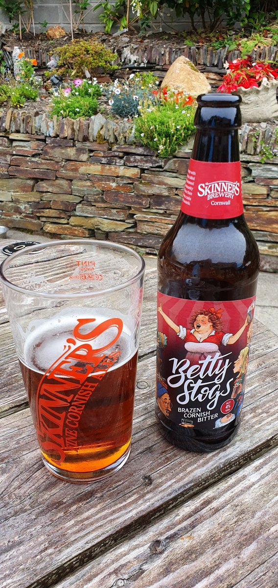 David_CWM's tweet image. A nice Betty Stoggs at the Riverside Restaurant - Boscastle 🍺