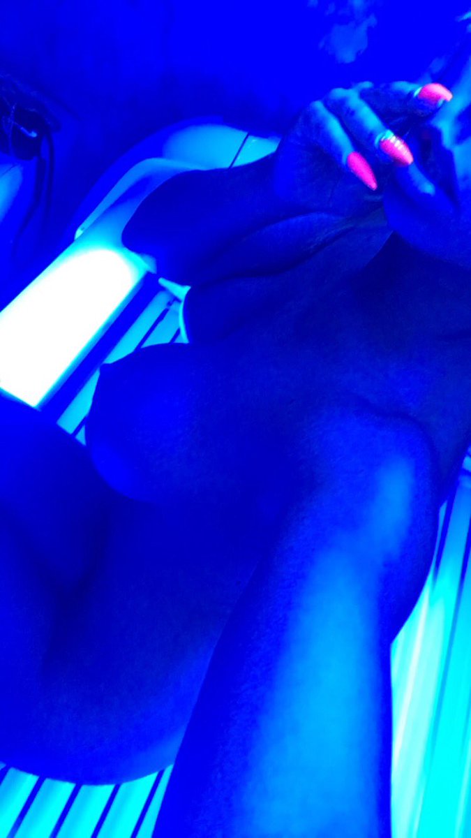 jennyfer4uhut's tweet photo. My favorite part of the day #tan #perfeclook #perfectBody #follow #RT #CamModel #CamGirlLife @johnboyt_2 @ChaturbateBabes @LadiesOnline https://t.co/hxg5JsNbnj