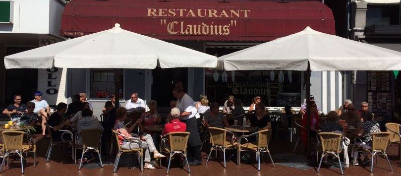 ClaudiusNL's tweet photo. Tijdens deze @Vierdaagsefeest kun je op zondag t/m vrijdag bij 'Grand Café Claudius' vanaf 12u genieten van een lunch of smakelijk drankje op ons buitenterras. Bij goed weer kan er in onze achtertuin gedineerd worden: https://t.co/R6QmZxPrFU.

#vierdaagsefeesten #4df #4d19 https://t.co/ZSoKAlVdcl