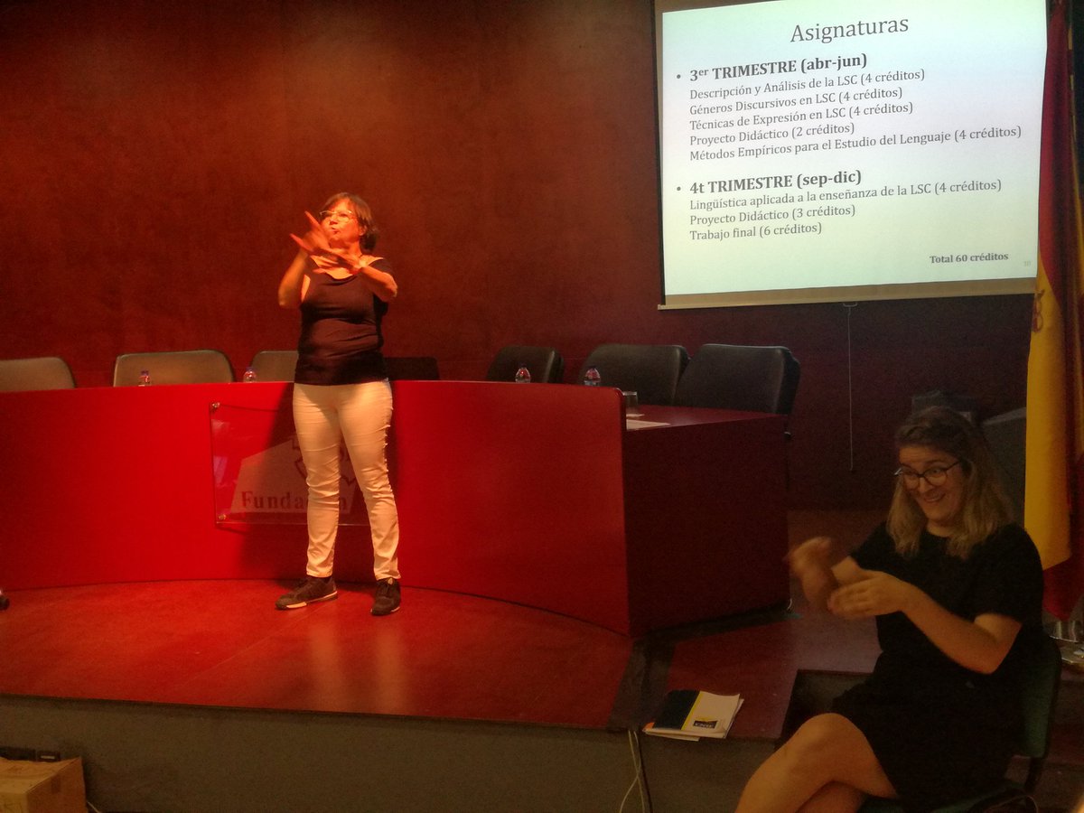 CNSEinfo's tweet photo. Delfina Aliaga de la @UPFBarcelona interviene en el #XIForoLS para explicar distintas cuestiones acerca de la profesionalización de la enseñanza de la lengua de signos catalana https://t.co/cRpHf4masM