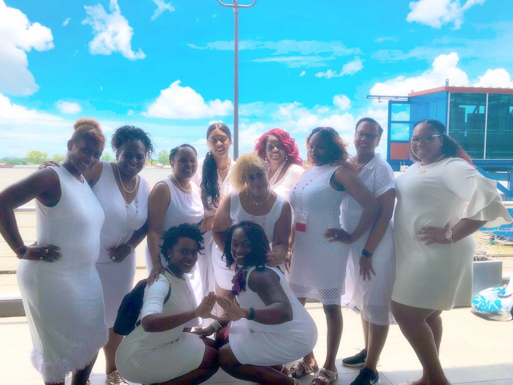 MekaWill_'s tweet photo. Continuously pushing to be more, do more and say more. Although our time was cut short, the experience was phenomenal. Stay tuned because we have work to do. #Nola #KwfDST #Dst1913 https://t.co/Ea8d6SC7Yy