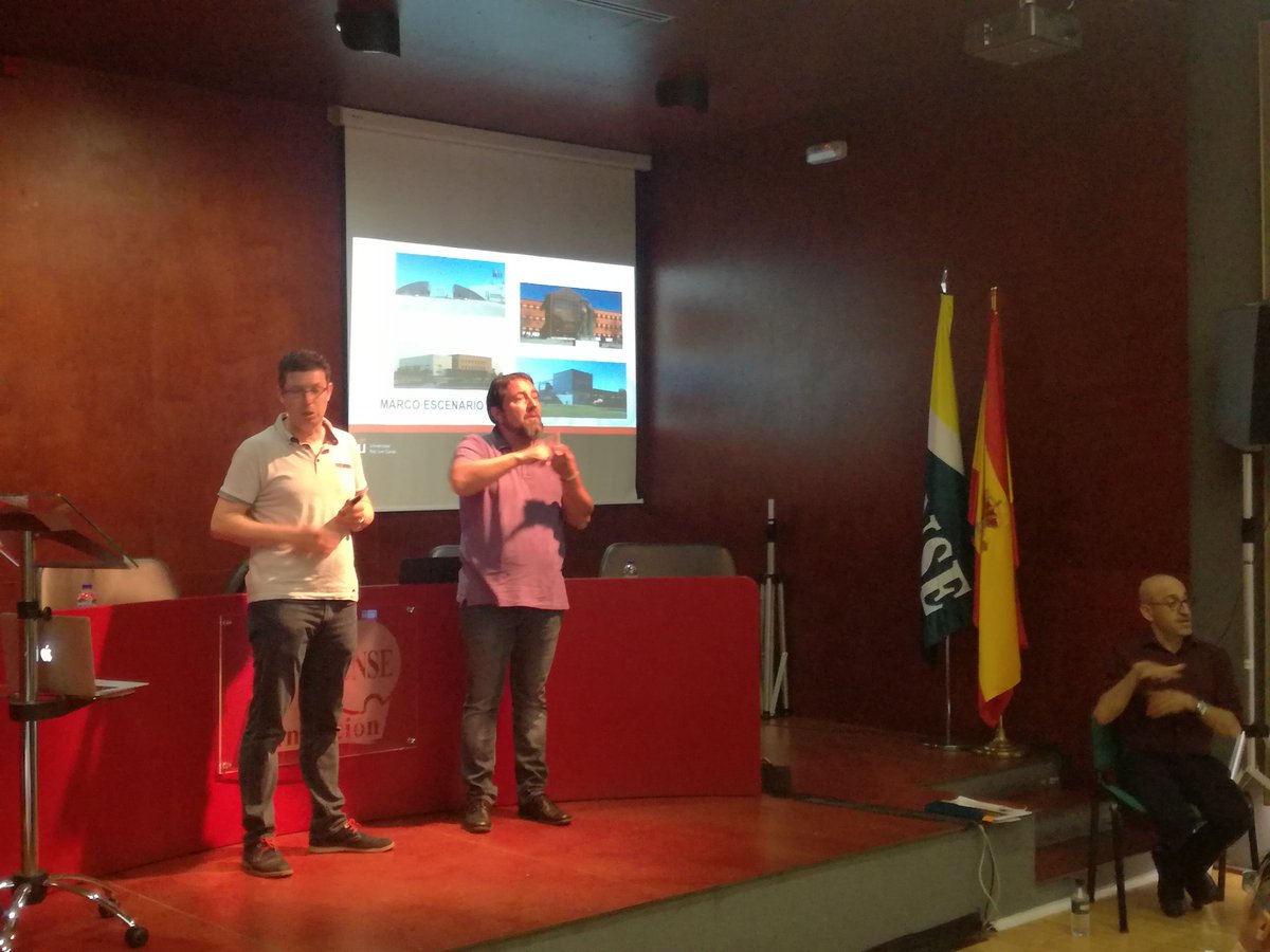 CNSEinfo's tweet photo. Para finalizar el Bloque 1 del #XIForoLS, Ricardo Moreno y José María Criado narran la experiencia del @gradoLSE_URJC https://t.co/O1PlIxbyEn