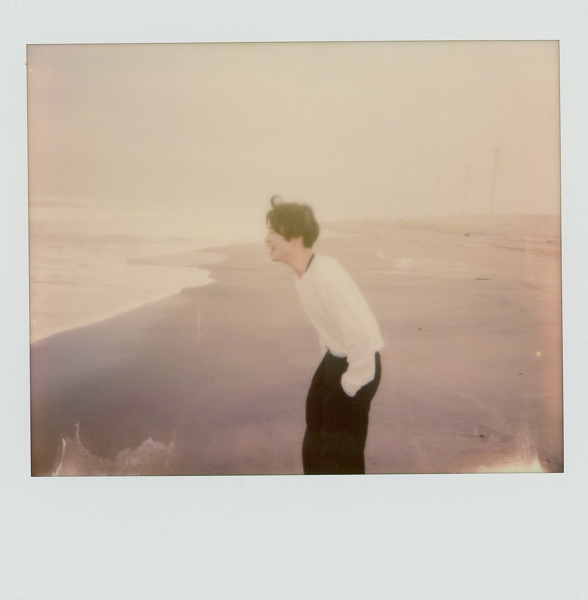 yamato12_26's tweet photo. たいていの記憶は美化されるけど元々どれも美しかったと思う
#polaroid #spectraE https://t.co/F5ivSBYVDp