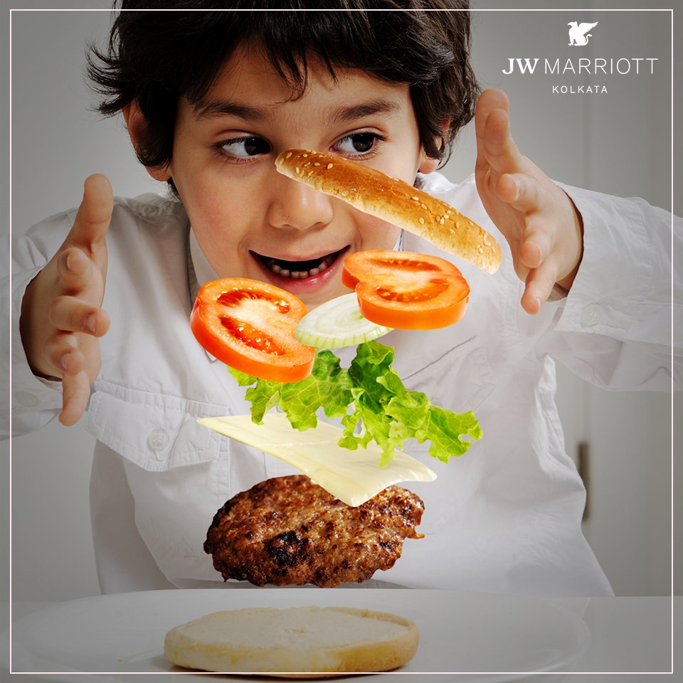 JWKolkata's tweet photo. Burger making couldn’t get more exciting than at our Kids Culinary Workshop on 27th July, 2019. Enrol your little ones for an amusing and productive session with our professional chefs from 4:30 pm onward! For more, https://t.co/q2tnHN5AEe
#Desserts #JWKitchen #JWMarriottKolkata https://t.co/usE6HcdoKT