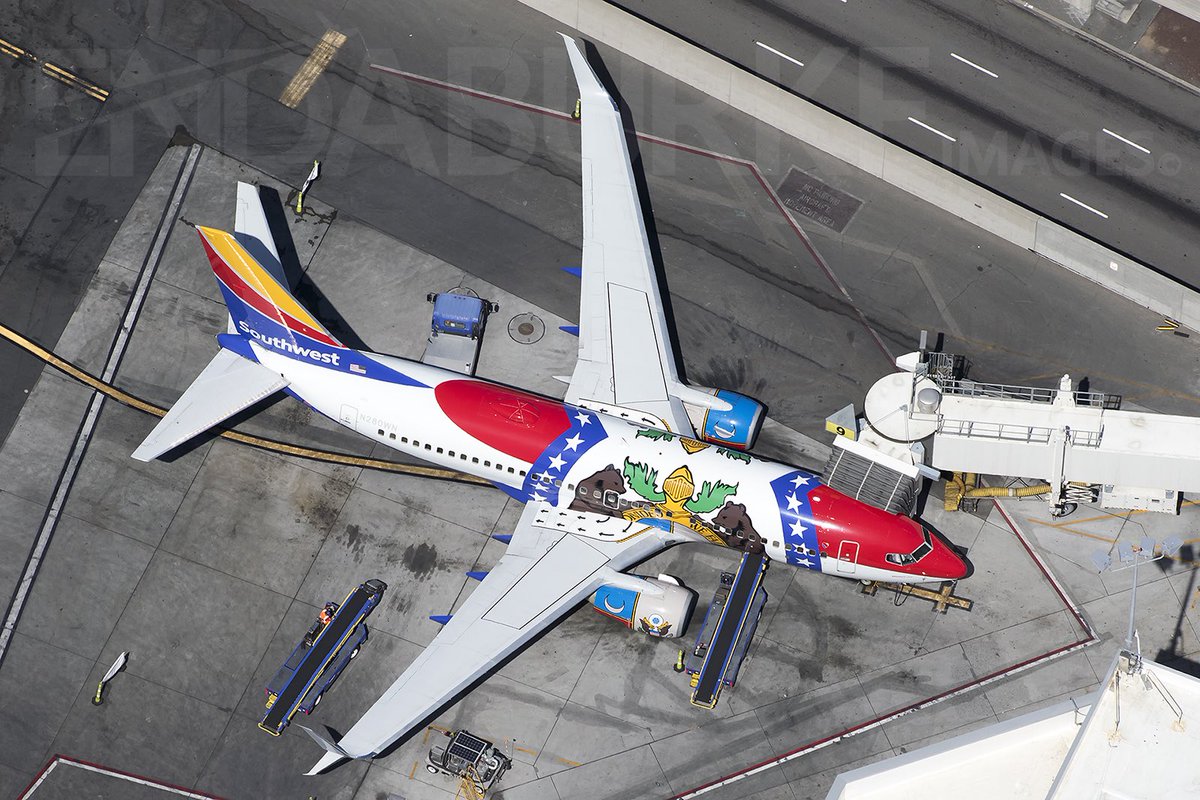 endaburke81's tweet photo. Some @SouthwestAir specials taken at @LASairport @flyLAXairport and @PHXSkyHarbor May last year #arizonaone #illinoisone #floridaone #missourione #southwest #southwestair #klas #klax #kphx #boeing #boeing737 #b737 #boeing #takeoff #landing #usa #america #apron #avgeek #aviation https://t.co/I7rpi6n7i4