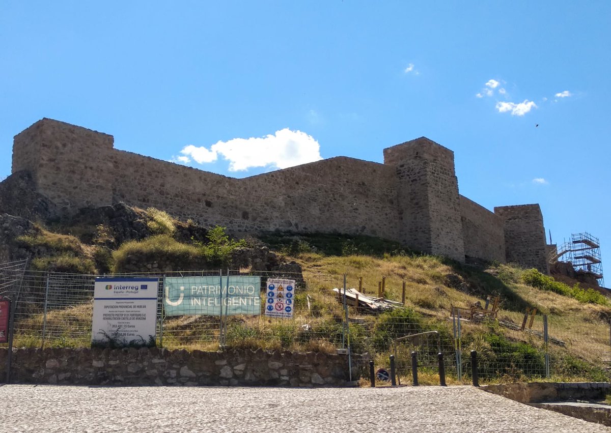 DipuHU's tweet photo. Las obras de rehabilitación del #Castillo de #Aracena en el marco de #Fortours superan el 50 por ciento de ejecución https://t.co/1gmYoOiQ0z @DipuHU @AytoAracena https://t.co/0DroumBGhn