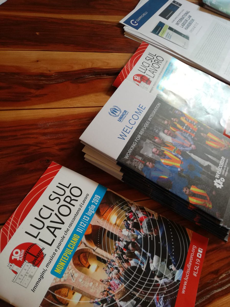 LucisulLavoro's tweet photo. Si chiude Luci sul Lavoro.
Un'altra edizione di successo.
Si riparte con ricordi impressioni suggestioni e comunque più ricchi grazie a chi ha partecipato ai dibattiti e ai confronti di questa tre giorni.
Un saluto anche da parte del bassotto Johnny
Appuntamento a luglio 2020... https://t.co/7WZxP11OaZ