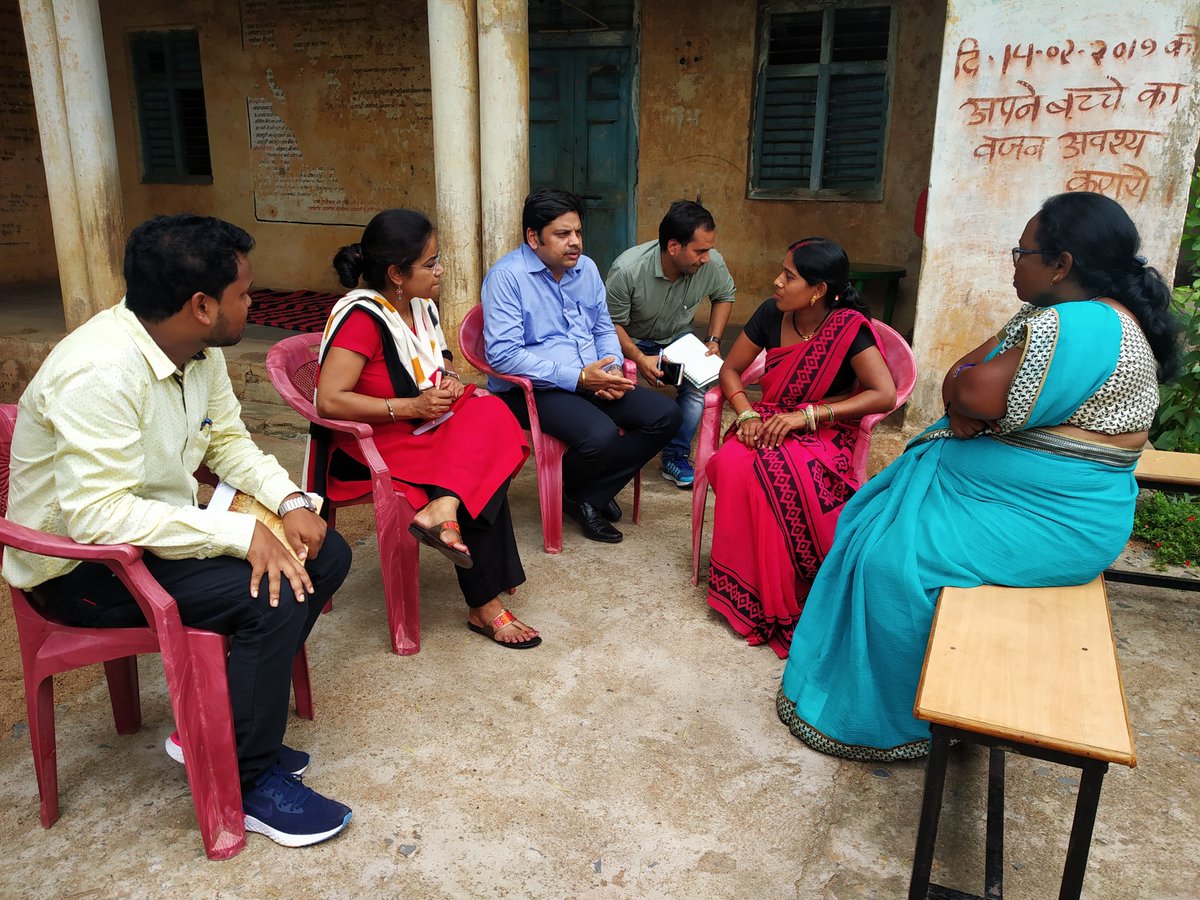 WMahasamund's tweet photo. #UNICEF visited aganwadi center to see janandolan at @MahasamundDist under #Poshanabhiyaan @UNICEFIndia @MinistryWCD @WCDCgGov @wcdposhancg @DAtefhali @gatesfoundation @arjandewagt https://t.co/GPzec9sejb