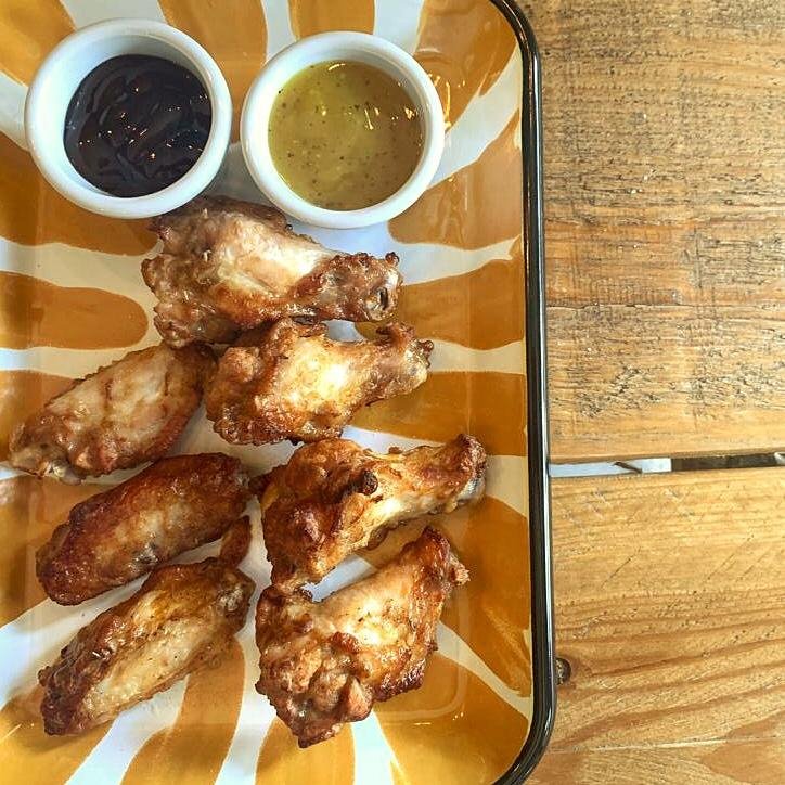 gastrojumping's tweet photo. Aprovecha el sábado y disfruta, mientras te tomas unas raciones y cervezas en nuestra terraza o local. 😉 #raciones #tapeo #cerveza #amigos #friends #terraceo #veraneo #Madrid #Jumping #Aravaca #aravacasoho https://t.co/auIVmXAO32