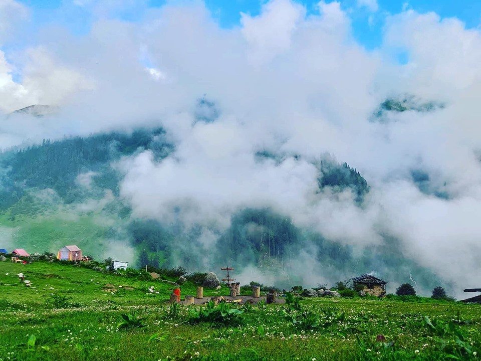 Campinginmalana's tweet photo. All things are artificial, for nature is the art of God.
Breathtaking view of #RoyalHimalayanadventure camp waichain magic valley.
#Campinginmalana #kasol #parvativalley #lifestyle #mountains #malanatreck #himachal_diaries #trekker #wanderbug #chillvibes #campingintosh #tosh https://t.co/gR8kzifeJC