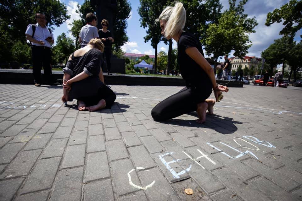 radiosvoboda's tweet image. Перформанс на честь дня народження Олега Сенцова від PostPlay у Києві

#FreeSentsov #SaveOlegSentsov