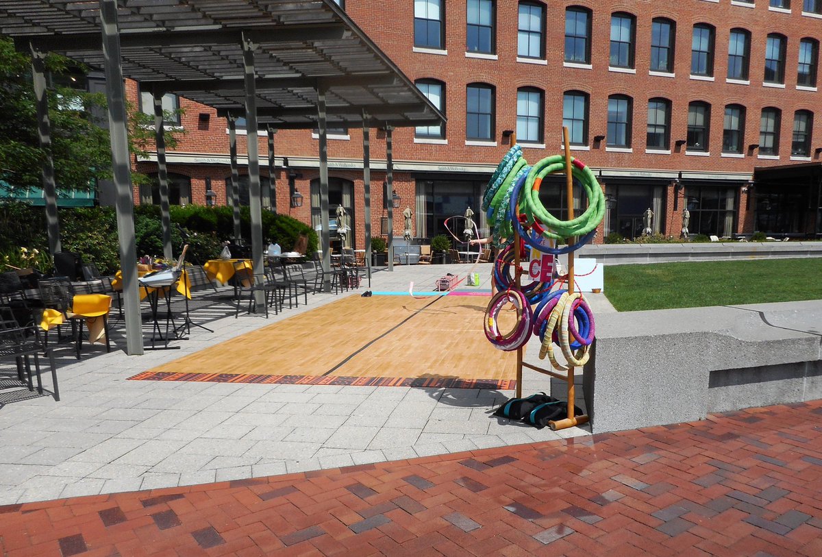 It’s a great day to be a kid in the #Seaport! Join us from 10am-12pm at 📍290 Congress for music, art and fun with @fortpointtc! #freethingstodo #bostonevents #kidsevent #seaportboston