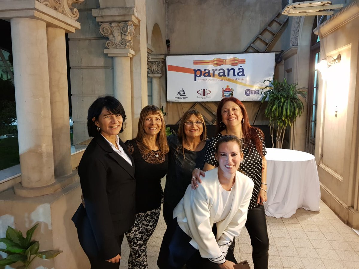 paopariss's tweet photo. Más de nuestra inauguración en Paraná!

Orgullosa de ser parte de este equipo, comprometidos y dedicados al 100 % para que @Osdepym siga siendo la Obra Social que más crece.

@jabereciartua @MayorcaRicardo @ezegarbino @asaluzzi1 @marcelocascalla @mabe23719471 https://t.co/aV69u4G75w
