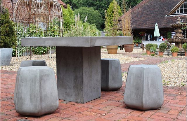tradingbo's tweet image. Our concrete Campos table with stools are perfect for outdoor eating. Your welcome to come and try for yourself. #outdoorliving #concretetable #polishedconcrete #outdoordining ift.tt/2XIEiT6