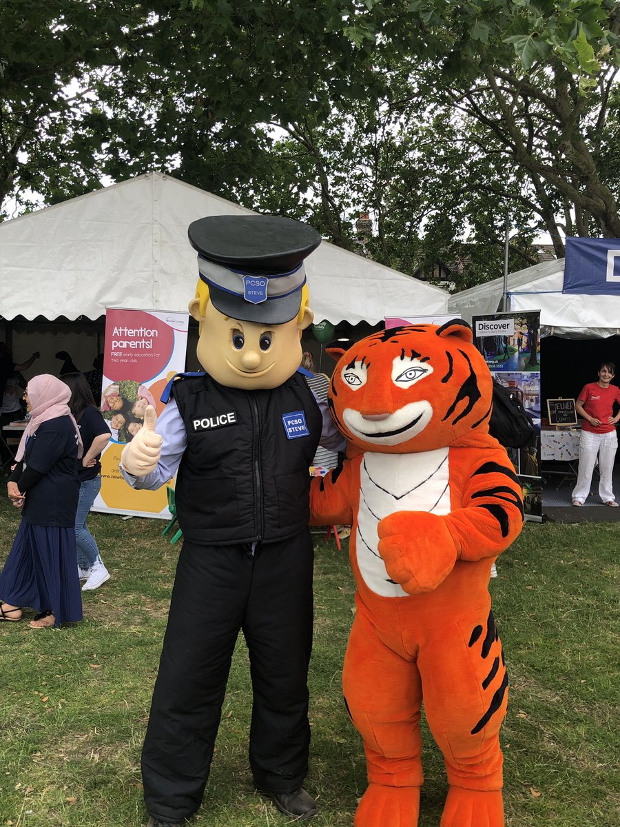 MPSNewham's tweet photo. Officers from #NESTT are @NewhamTownShow today alongside @MPSCadets come and speak to us about joining cadets and being a volunteer for Community Road watch. #CRW #Cadets #PCSOSteve #TigerWhoCameToTea @NewhamLondon https://t.co/pQIw3MIMyh