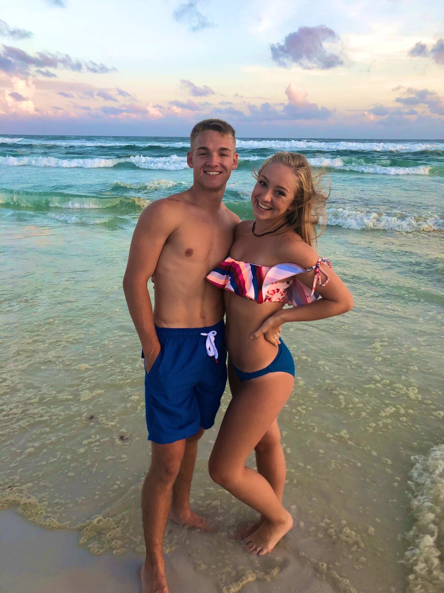 bradywatson13's tweet photo. Florida☀️ https://t.co/ttOw4WhhsH