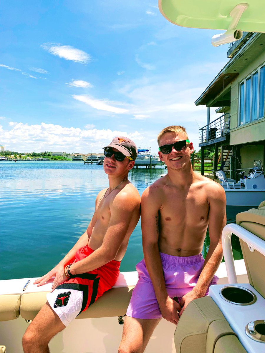 bradywatson13's tweet photo. Florida☀️ https://t.co/ttOw4WhhsH