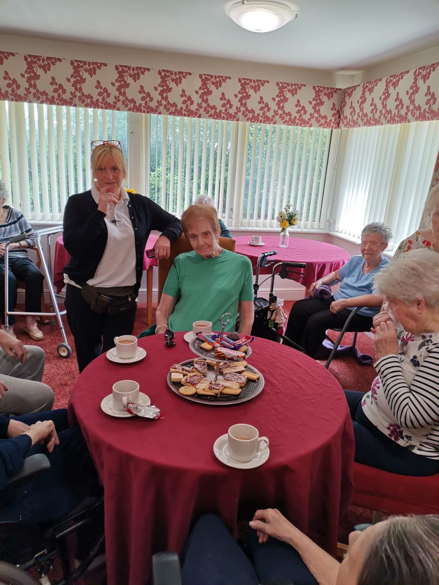 KATYJENKS1's tweet photo. Darnley court care home loved having their friends from Hillside view over for coffee morning and bingo. Loads of new friendships created and the cakes they made were delicious @keliharper @LouiseFulton831 @onecaptkirk @HC_One @TracyMc37594168 https://t.co/gfvdK7ghET