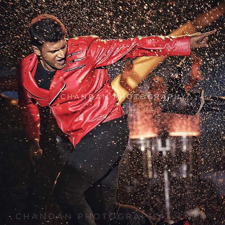 AY_Addictz's tweet photo. #Danceking
#powerstarpuneethrajkumar
#puneethrajkumar #puneeth #puneethfc #appu #appfc #appuboss #Natasaarvabhouma #yuvarathnaa #james #Bhajarangi2 #Rustum #sandalwood #hollywood #tollywood #kollywood #kannadafilmindustry #kannadaactors #kannadafilm #kanndacinema #trpking https://t.co/Z7fkpfTMHR