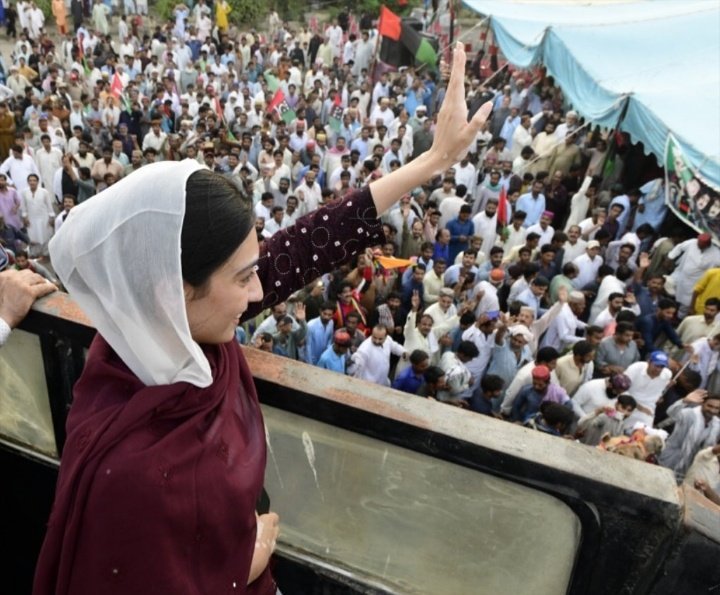 ImranAlikeerio's tweet photo. Aks Benazir Bibi @AseefaBZ
#SelectedHukumatNaManzur https://t.co/eIVbK8aqBU