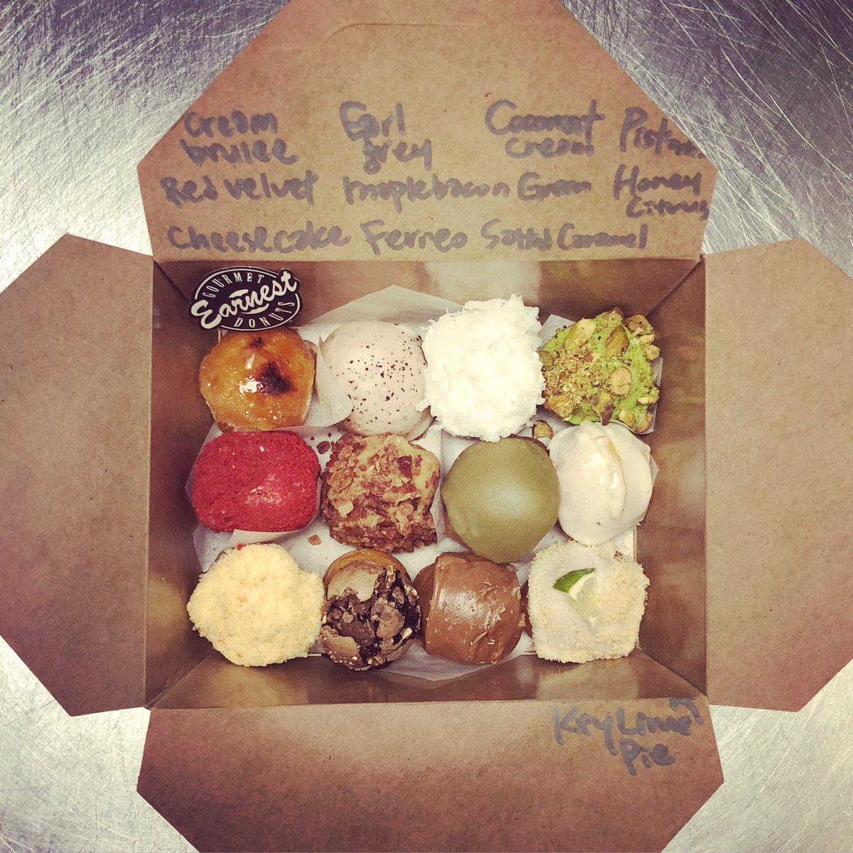 EarnestDonuts's tweet photo. Earnest Sampler. Available via preorder. Call us to place your order!
#earnestdonuts #earnestsampler #localcoffee #customdonuts #letterdonuts #alphabetdonuts #birthdaydonuts #donutcake #specialtydonuts #gourmetdonuts #decorateddonuts #donuts https://t.co/Jnkj0g4xdA