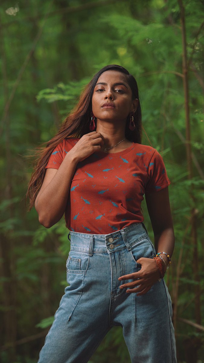 weartoddy's tweet image. Say hello to our Deep Blue design from the X Collection. The soft organic cotton we use in our tees will give you the feels.. Don’t believe us?? Ask @RaalhuMariyambu 😍🤙🏾

100% Organic, 100% Fair Trade, 100% Love

#weartoddy #aMaldivianStory #Xcollection #ToddyX