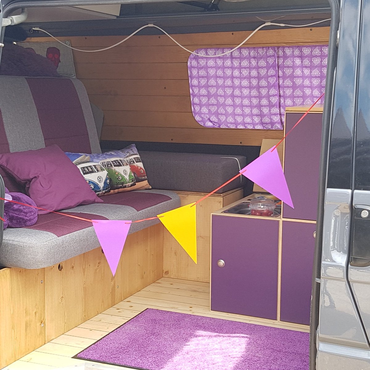 flowcamper's tweet image. Lila! @flowcamper plus im Bus der Chefin!
Plus Werbung 
#Flowcamper  #flowmingo #vanlifeelements #vanlife  #vanyourlife  #bulli #bullilove #vwbus #vanlifegermany  #travel  #campervan  #camping  #volkswagen #camperlive