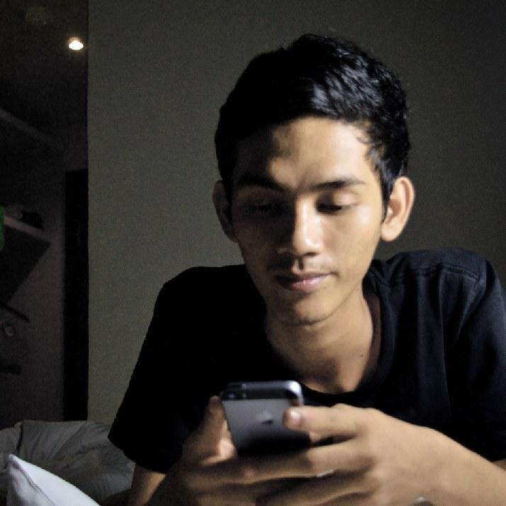 FadhlilD's tweet photo. I am streaming on Cube TV，check it out #Cube TV# https://t.co/86eQ52liP6 https://t.co/Q5R2kqPlnB