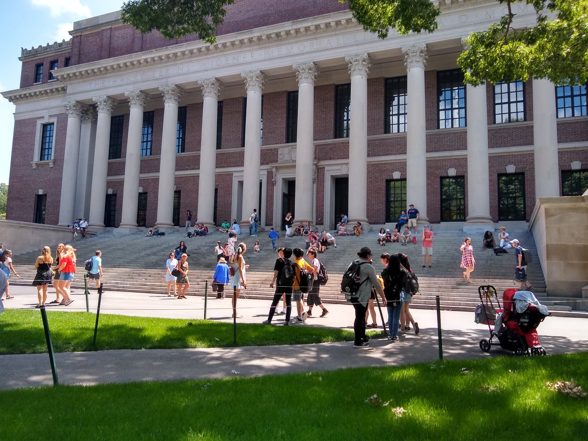 MrIserloth's tweet photo. Hanging out at Harvard University.  #eahsgo https://t.co/LrMcSPoWfz