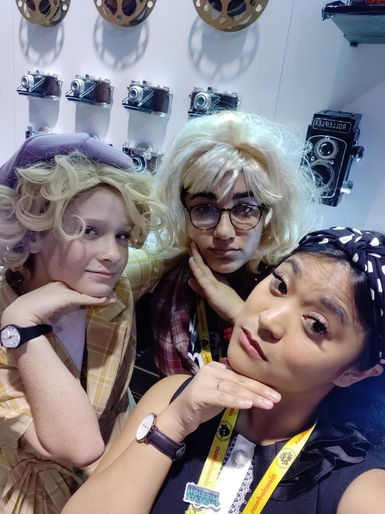 Filmora_Editor's tweet photo. The best part of @VidCon is meeting all the amazing people. Thank you all for visiting the #AgentFilmora booth! https://t.co/1RUiDZbLIY