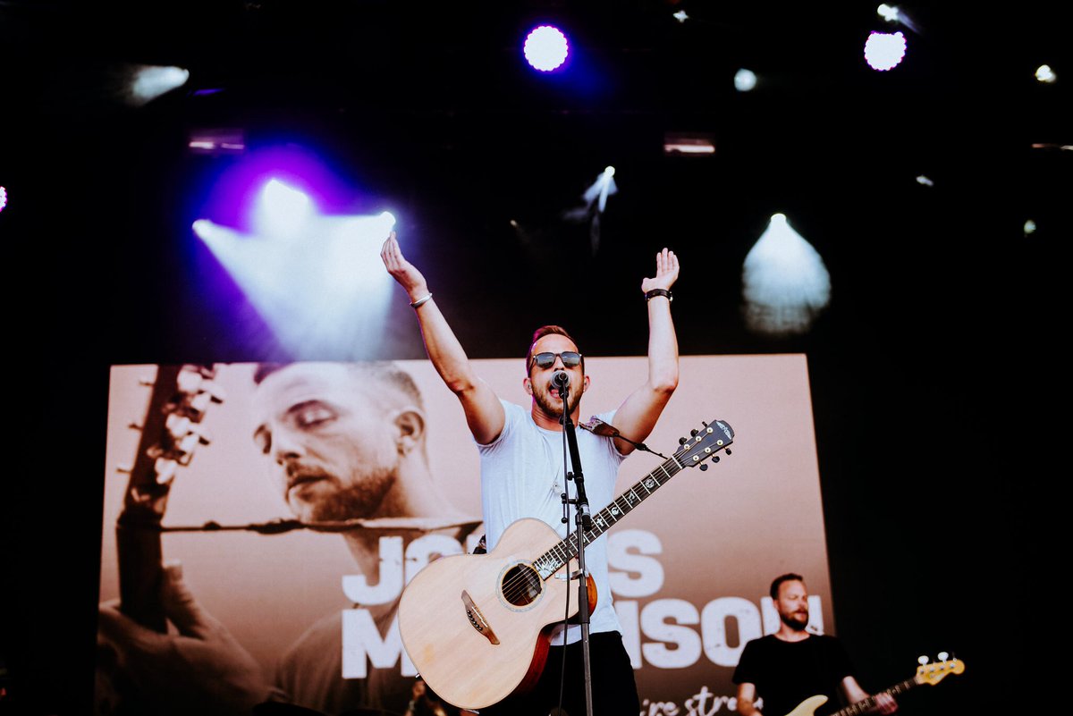 ONBlackheath's tweet photo. .@JamesMorrisonOK giving the whole of South East London goosebumps with that beautiful voice. What a set! 😍🙌 https://t.co/RVfinQZx97