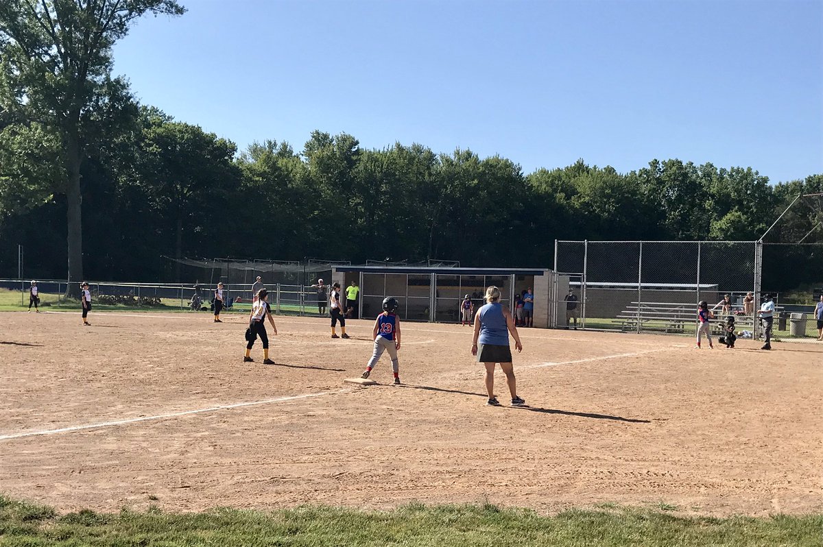 OGFPA's tweet photo. 10U Captains taking on Bay Village on a wonderful morning for a game! 💪❤️ https://t.co/KeoWYi48g5