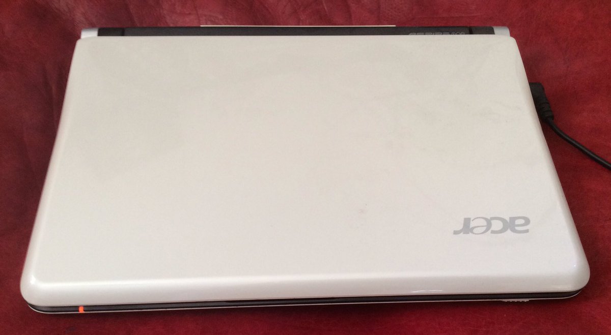 1Jour1JeuRetro's tweet image. Réception ce matin de x5 PIC16F630 pour du #Switchless,

du coup petit test du programmateur #K150 avec un vieux PC portable sous XP,
Le K150 fonctionne parfaitement : Réparation Ok 👍

Je vais aussi le modifier (coupure d’une piste) pour qu’il accepte plus de PIC et le flasher.